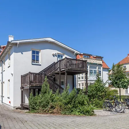 Haus Kuehlung 15 *